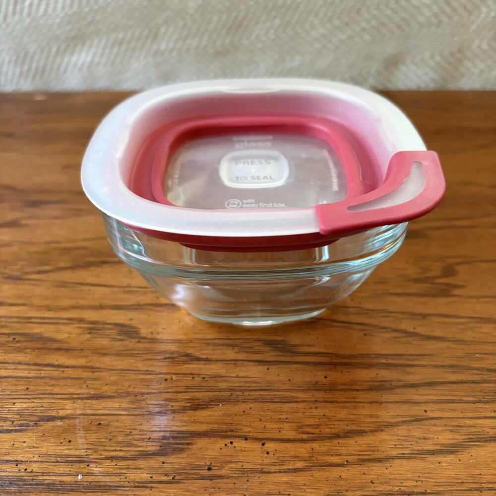Rubbermaid Glass Food Storage Container 1 Cup Press to Seal Lid 7N68